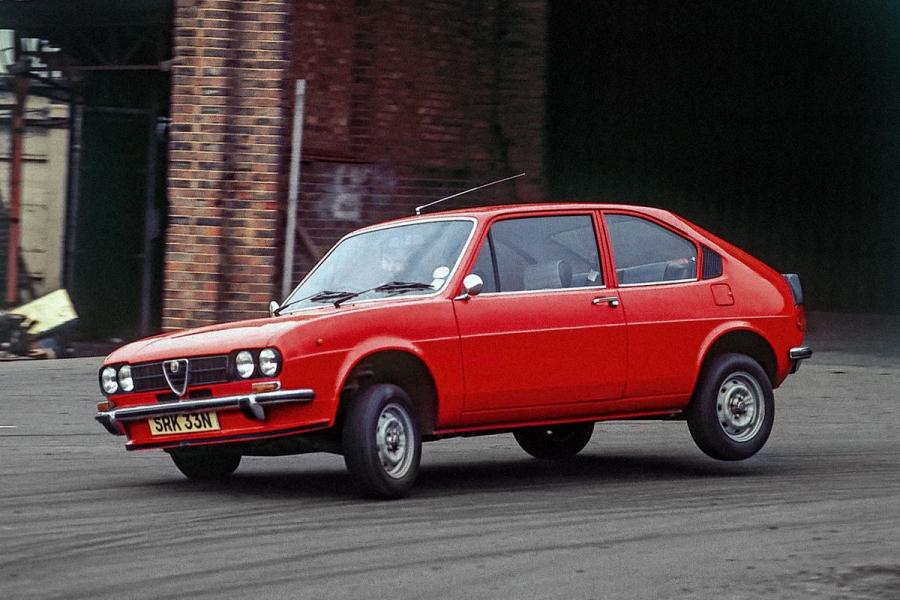  Alfa Romeo Alfasud ti (901) 1973 года  (UK) (фото 1 из 2)